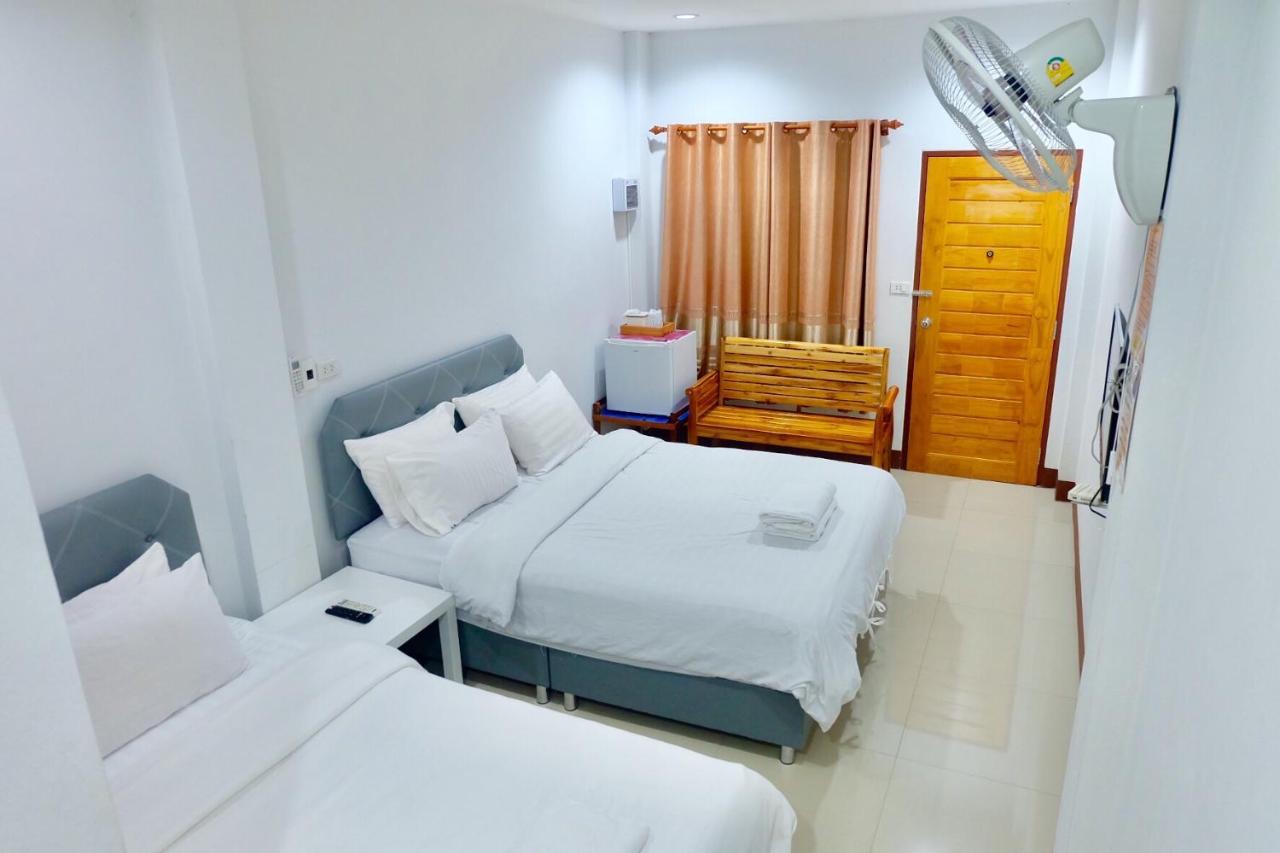 Baan Krutoom Hotel Chiangkhan Chiang Khan Bagian luar foto