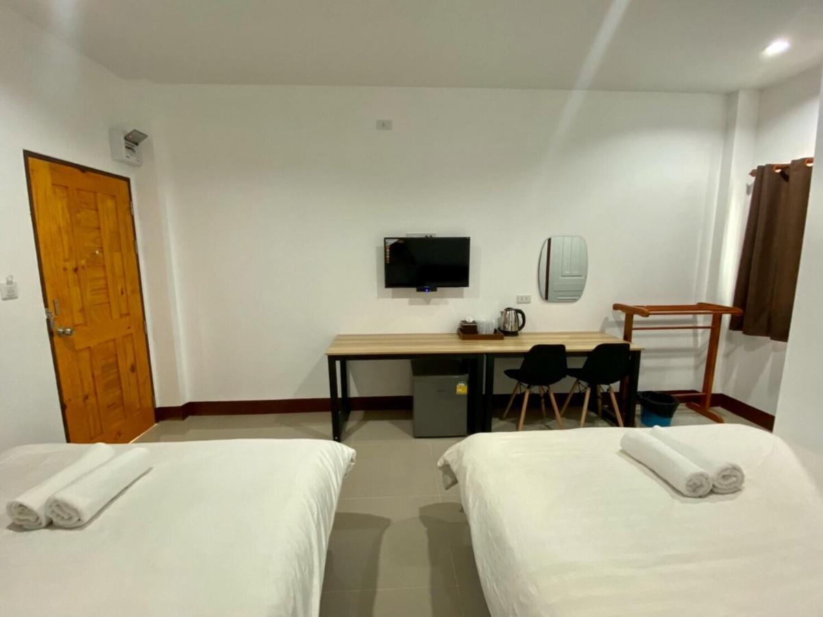 Baan Krutoom Hotel Chiangkhan Chiang Khan Bagian luar foto