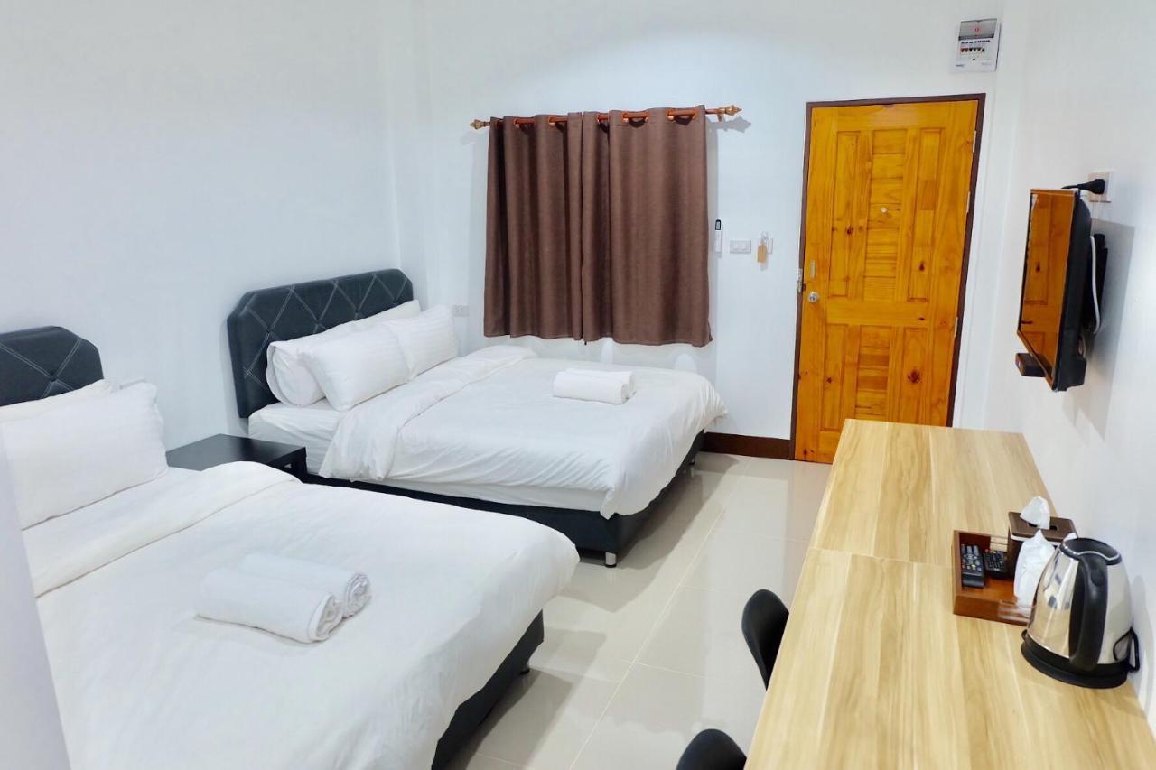 Baan Krutoom Hotel Chiangkhan Chiang Khan Bagian luar foto